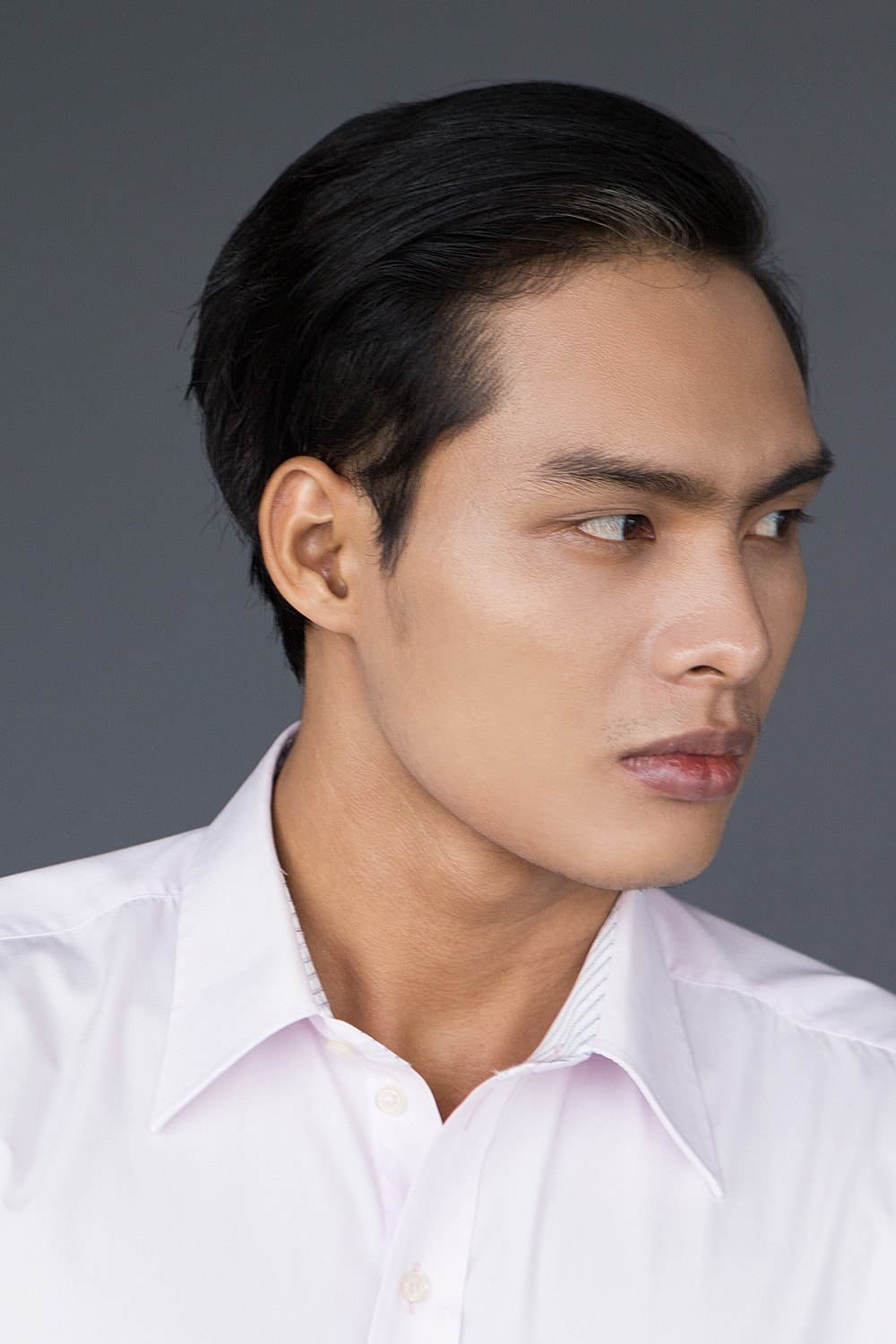 Pittsburgh Male Facelift model with brown hair